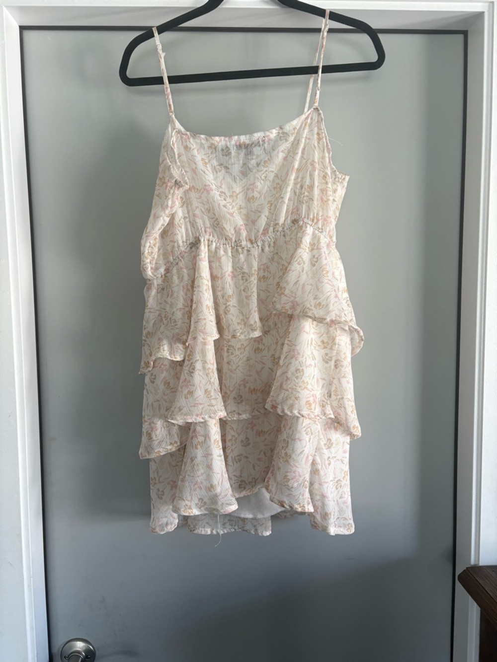 Trixxi dress - Picture 7 of 9